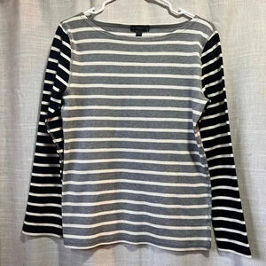 J Crew | (NWT) Long Sleeve Top w/ Grey & Black Two Toned Stripes Women’s Medium